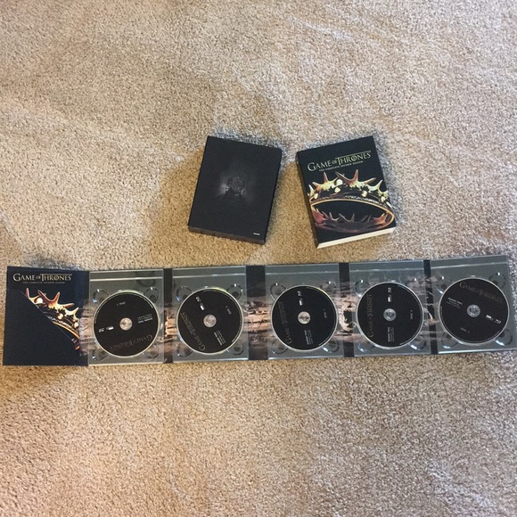 GoT Season 2 on Blu-ray - Picture 7 of 7